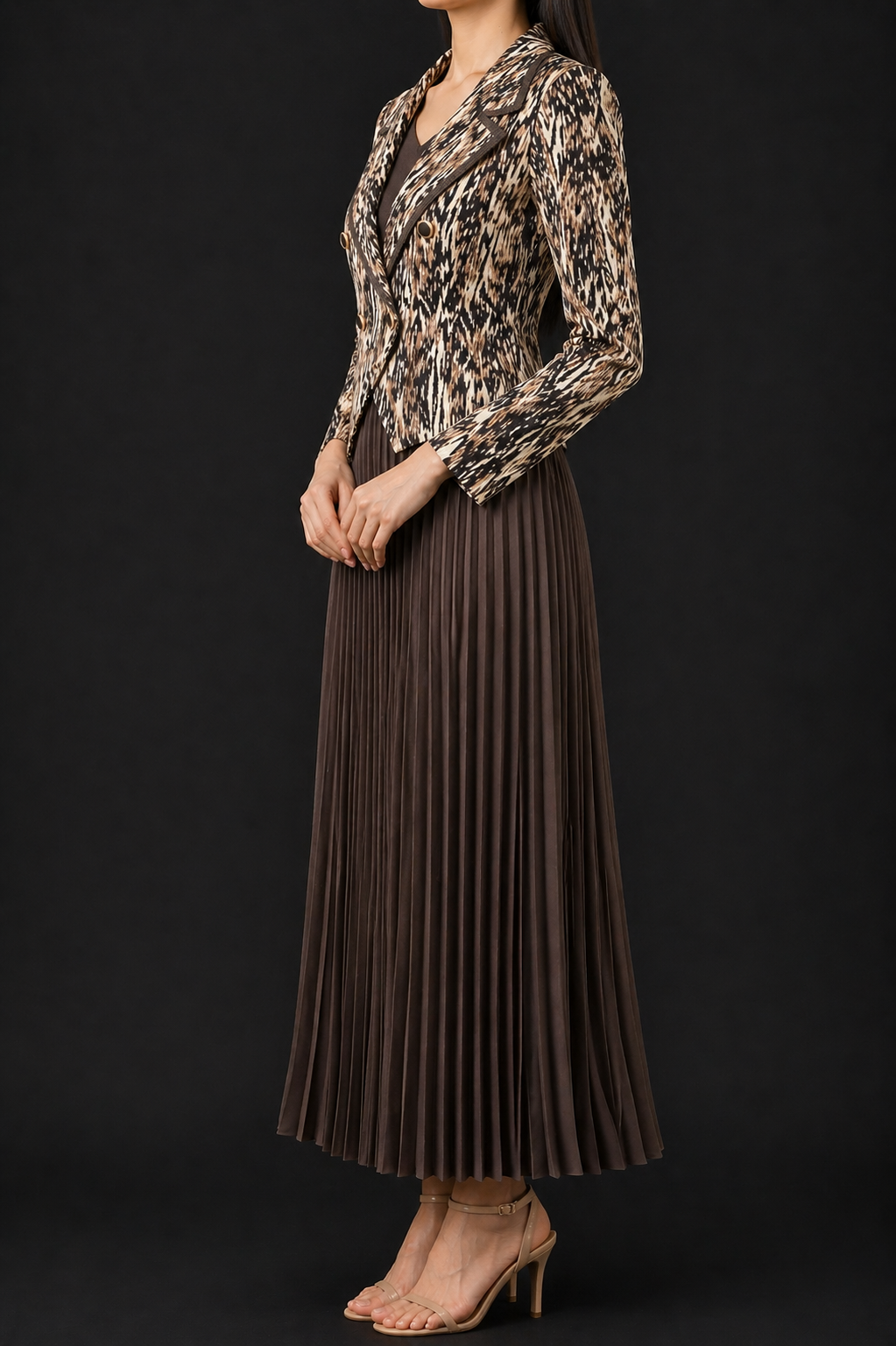 Elara Magic Pleated Set